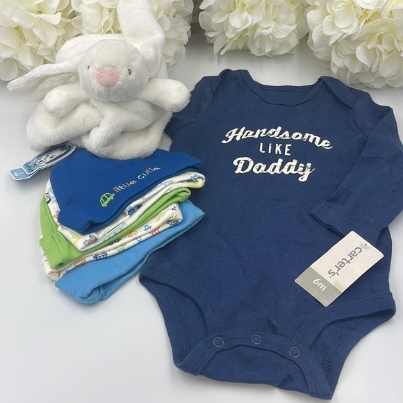 Carter’s long sleeve Onesies Bodysuit 6M & 5 Gerber hats set - Picture 1 of 6
